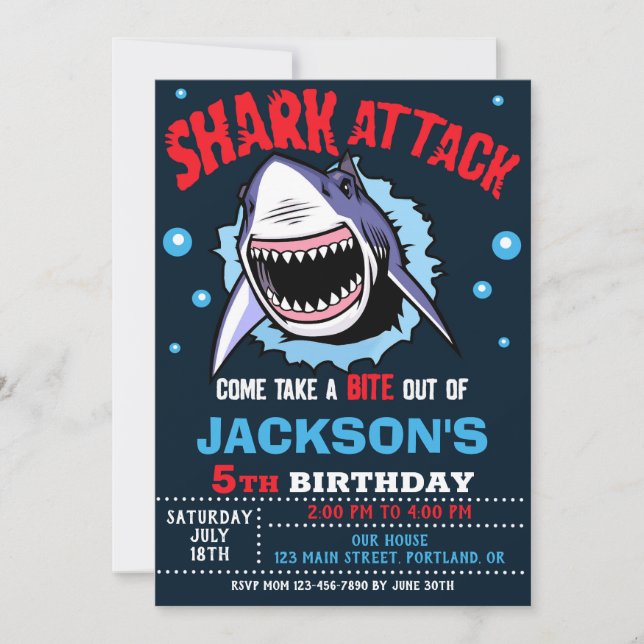 Shark Birthday Invitation - Shark Attack Party Inbjudningar (Framsida)