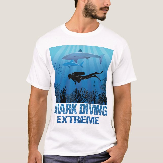 Shark Diving Extreme Scuba Diver T Shirt (Framsida)