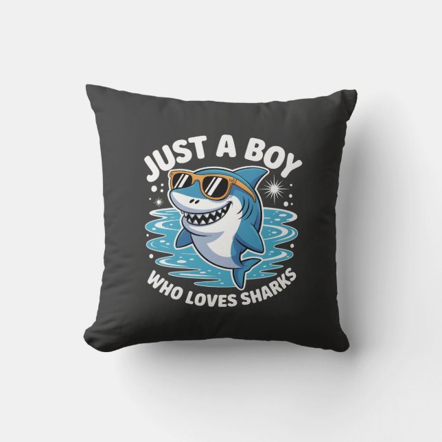 Shark Funny Quote  Kudde (Framsida)
