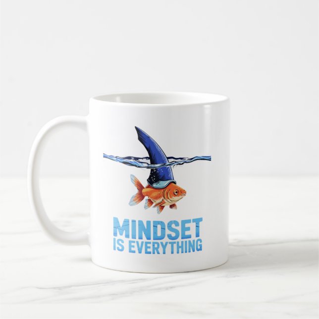 "Shark Mindset Goldfish - inspirationell motivatio Kaffemugg (Vänster)