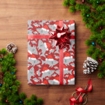 Shark Santa Hat Festive Red juldesign Presentpapper<br><div class="desc">Dö in i helgdag med den här designen som innehåller lekfulla grått-hajar som bär röda julhattar på en feströd bakgrund. Hajarna, som varierar storlekt, skapar ett vismiskt utseende som blandar marina teman med juljubilar. Perfekt för älskare och helgdag entusiaster, den här layouten fångar säsongens glädje med en unik vändning. Denna...</div>