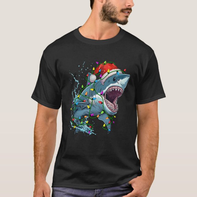 Shark Santa Julgran Lighting Julafton Funny T Shirt (Framsida)