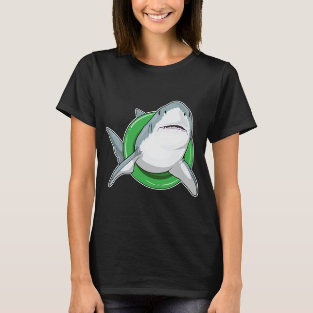 Shark Swimming Life buoy T Shirt (Framsida)