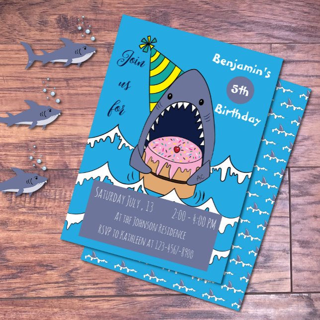 Shark Theme Kid Birthday Blue-inbjudningar Inbjudningar (Personalize it with your own info . 
Also available for digital download . 
)