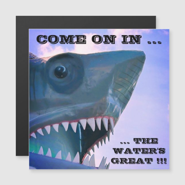 SHARK VATTEN UNDERBARA CRUISE DOOR MAGNET (Fram/baksida)