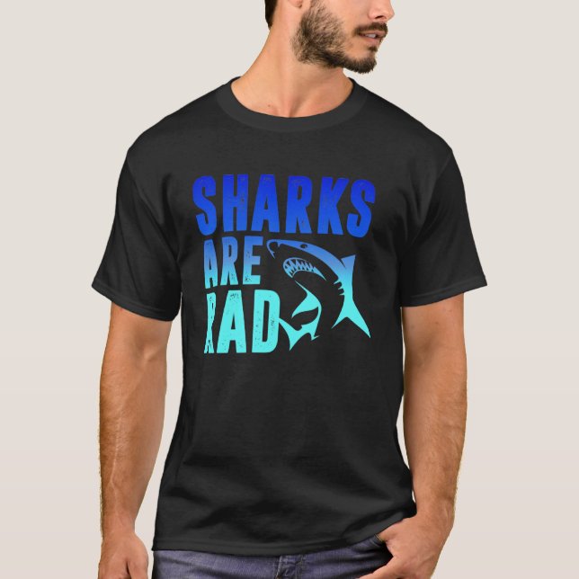 SHARKS ÄR RAD Shark Boy Småbarn Kid School T Shirt (Framsida)
