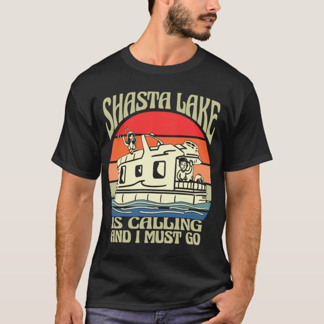 Shasta Sjö kallar California Vacation Housebo T Shirt (Framsida)