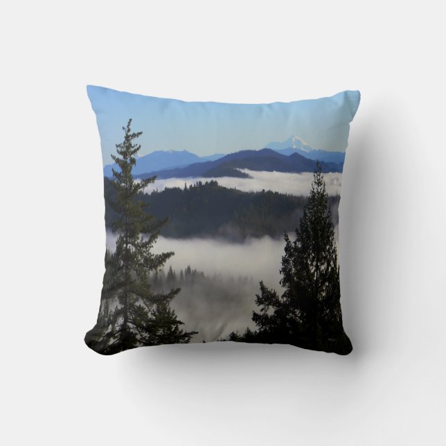 Shasta utanför dimman.. kudde (Framsida)