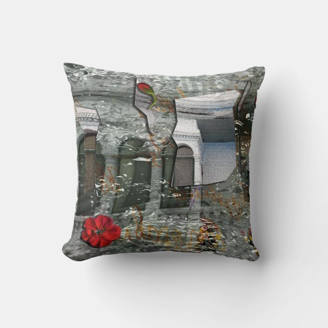 Shattered, Scattered & Wrapped Kudde (Framsida)
