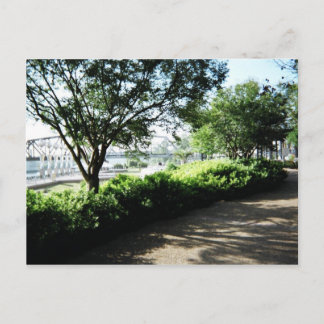 Shavslöjport Riverfront Vykort