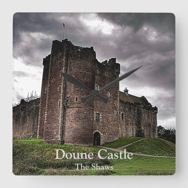 Shaws Scottish Doune Castle Photo Family Fyrkantig Klocka (Framsida)