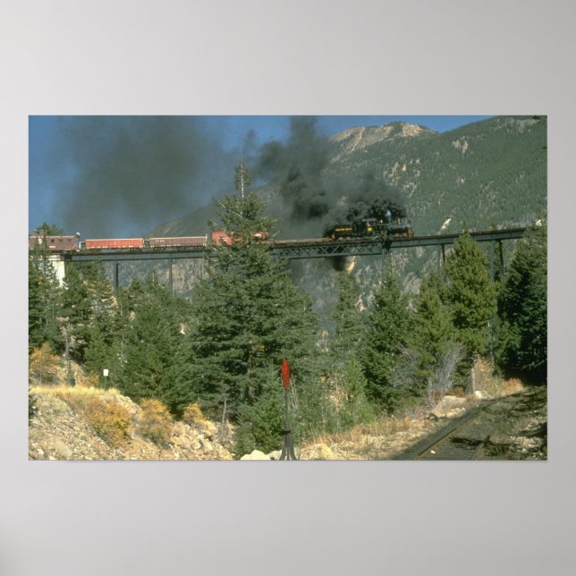 Shay locomotive No. 14 kor trestle at Geor Poster (Framsidan)
