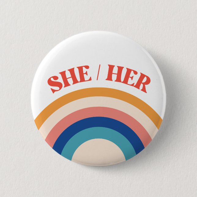 SHE/HER Pronouns Circle Button Knapp (Framsida)