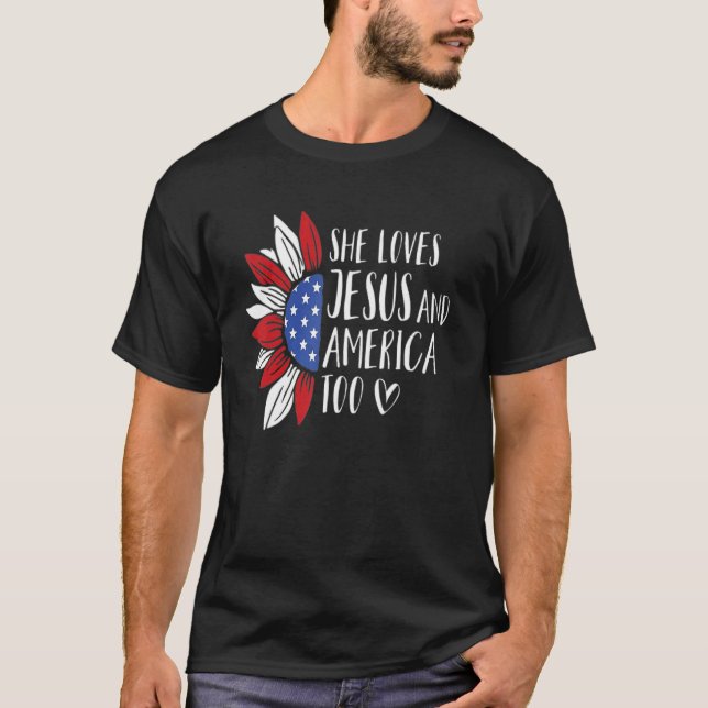 She love Jesus and America too  Sunflower America  T Shirt (Framsida)