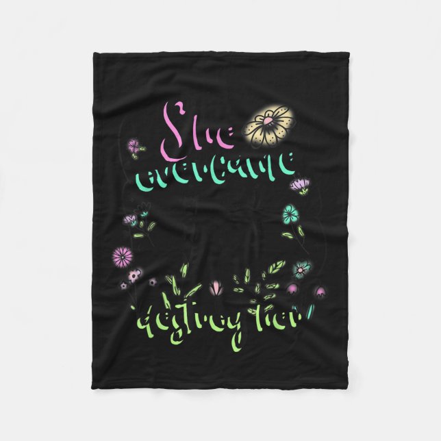 She Overcame Everything That Was Meant To Destroy  Fleecefilt (Framsidan)