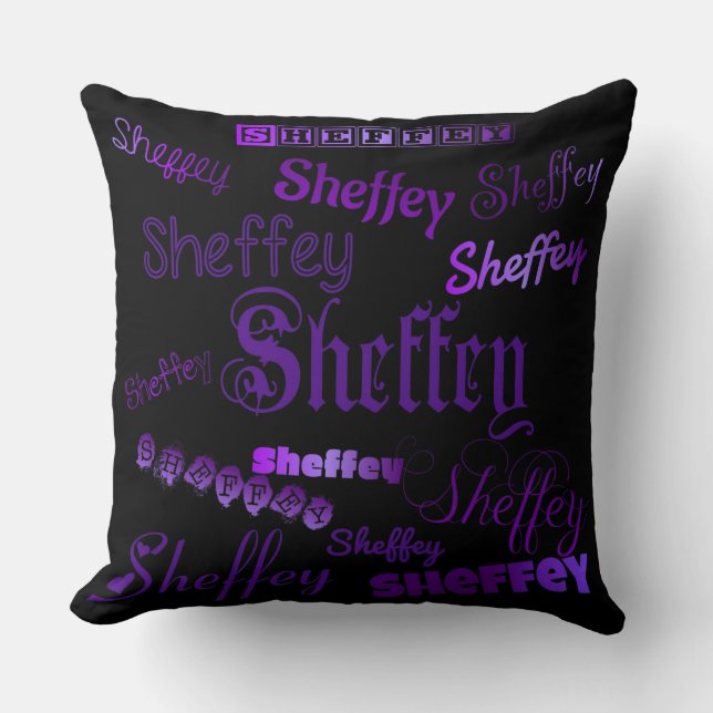 Sheffey Lila Typsnitt Kudde (Framsida)