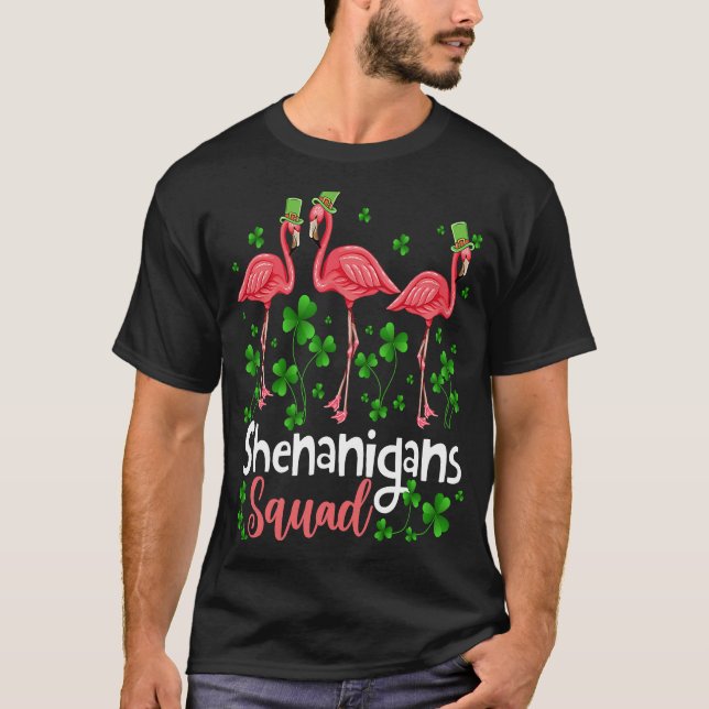 Shenanigan Squad Irish Flamingo Leprechaun St Patr T Shirt (Framsida)