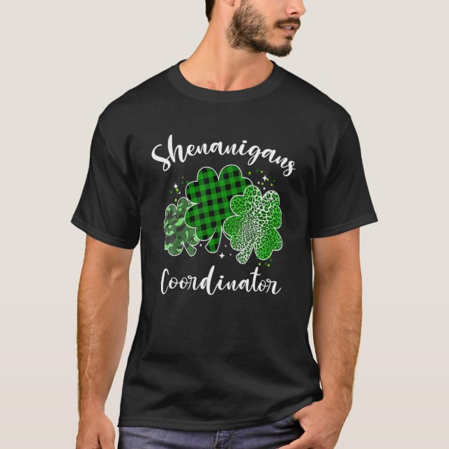 Shenanigans Coordinator Funny St Patrick Shenaniga T Shirt (Framsida)