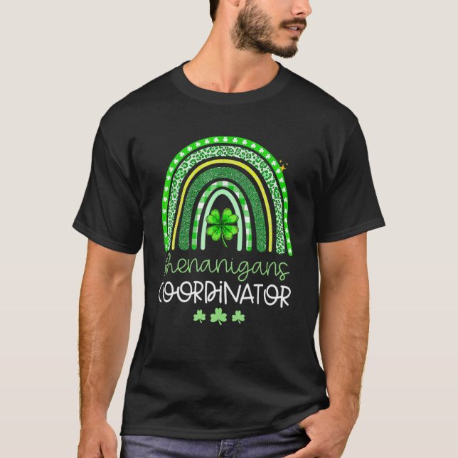 Shenanigans Coordinator Rainbow St patricks day Te T Shirt (Framsida)
