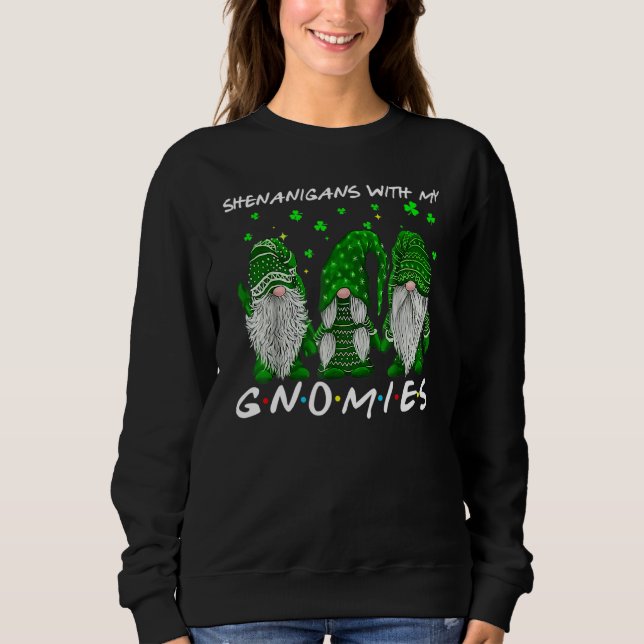 Shenanigans med min Gnomies St Patrick S Day Gnome T Shirt (Framsida)