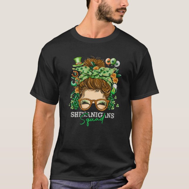 Shenanigans Squad Leopard Messy Bun St Patrick's D T Shirt (Framsida)