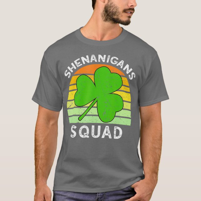 Shenanigans Squad Matching Vintage St Patricks T Shirt (Framsida)