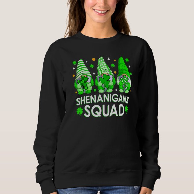 Shenanigans Squad St Patrick's Day Gnomes Gnomies  T Shirt (Framsida)