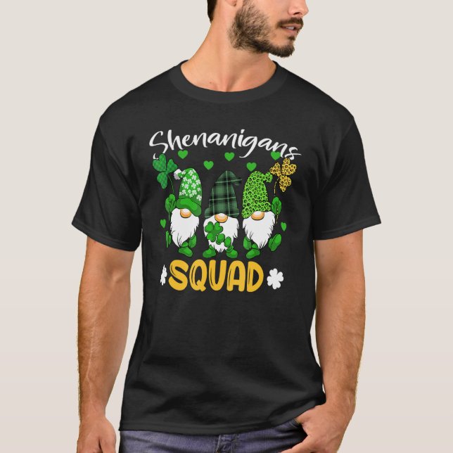 Shenanigans Squad St patricks day Gnomes Grönt Pro T Shirt (Framsida)