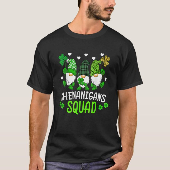 Shenanigans Squad St patricks day Three Gnomes Gre T Shirt (Framsida)