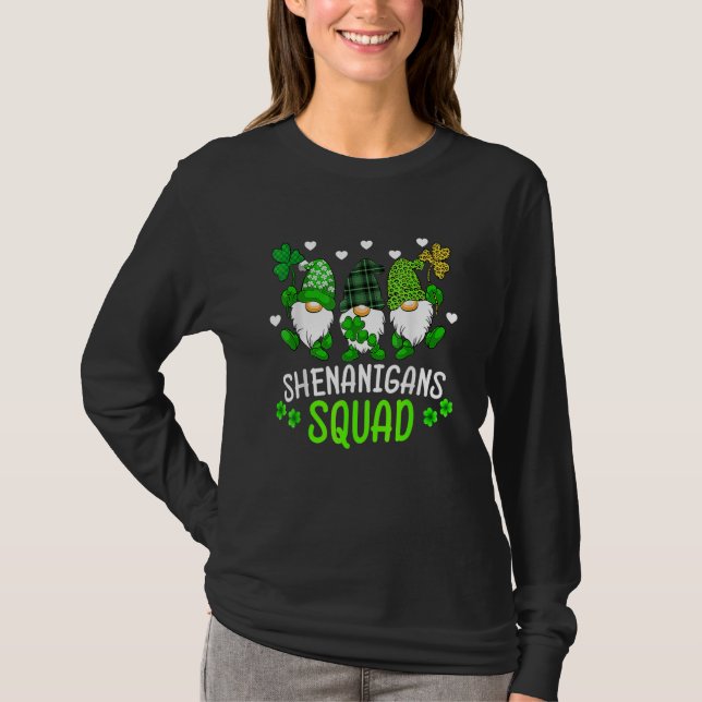 Shenanigans Squad St Patricks Day Three Gnomes Gre T Shirt (Framsida)
