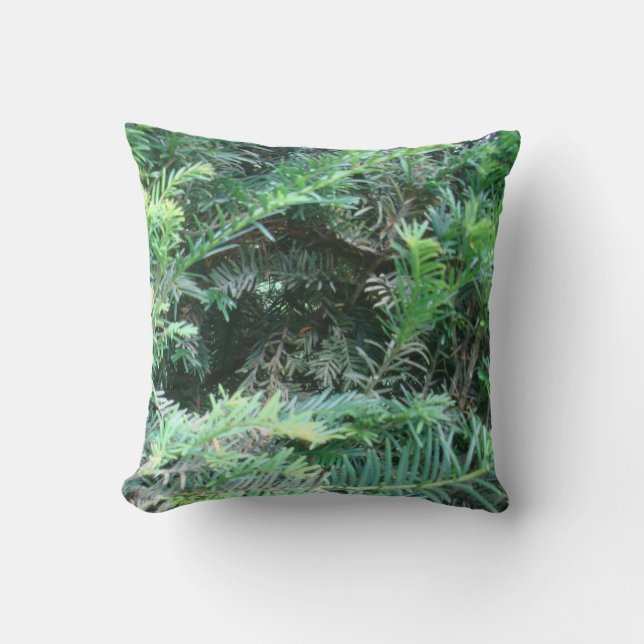 "Sherwood Forest Yew" Pillow Kudde (Framsida)