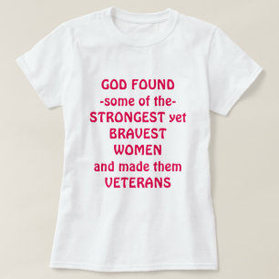 SheServed ha på sig hon stridkängor för! T-shirt