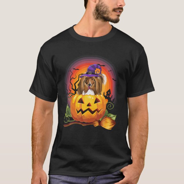 Shetland Sheepdog Witch Pumpkin Halloween Hund T Shirt (Framsida)