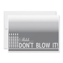 Shh överraskning Födelsedagsfest inbjudan| Silver