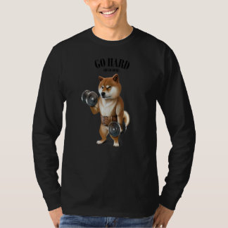 Shiba Hund Muscle Training with Dumbbell in Fitnes T Shirt
