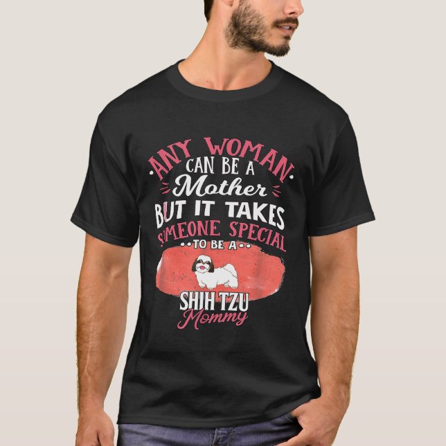 Shih Tzu Speciell Mamma T Shirt (Framsida)