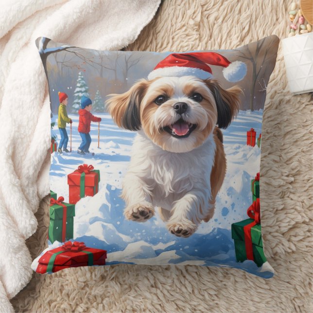 Shih Tzu springer i snö med julhatt Kudde (Filt)