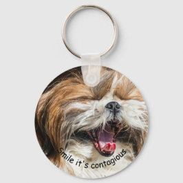 Shih tzu-yawning skrattar text anpassa nyckelring