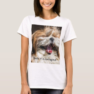 Shih tzu-yawning skrattar text anpassa t shirt