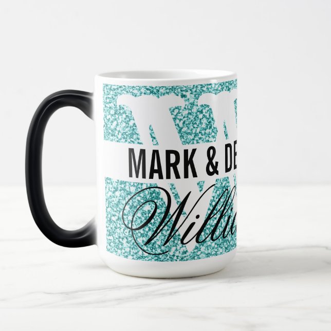 Shimmering Aqua Monogram Magisk Mugg (Vänster)