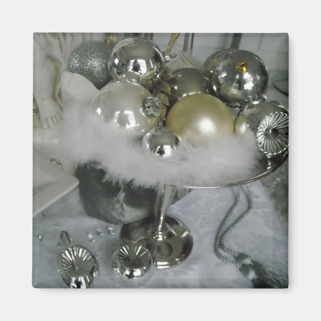 Shimmery Elegance Silver och White Dekorations Magnet (Framsidan)