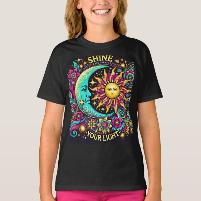 "SHINE ALEXANDRIA DIN LJUS" T SHIRT (Framsida)