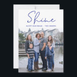 Shine Lycklig Hanukkah Blue Photo Julkort<br><div class="desc">Det här underbara fotokortet med "Shine", "Lycklig Hanukkah" och din familj i blått på framsidan och matchande blått tillbaka med vita stjärnor från David är perfekt för vilken familj som helst. Alla kommer att få ett nytt foto från kärlek. Om du vill göra det här kortet till ett eget kort...</div>