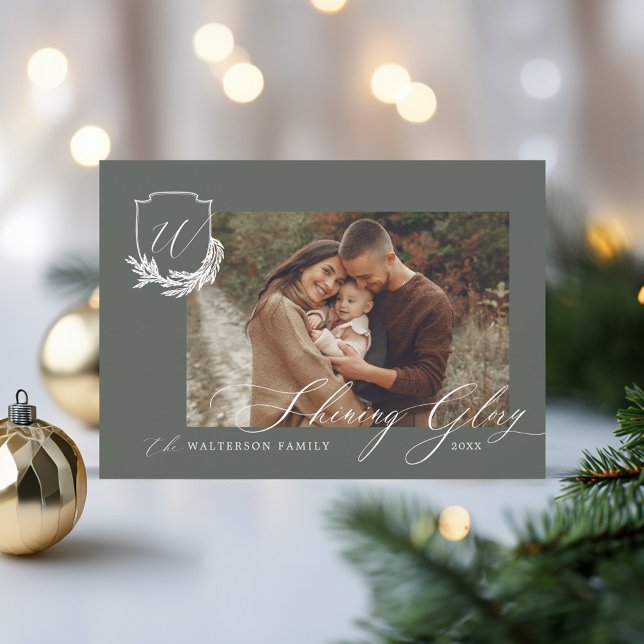 Shining Glory Winter Garland Monogram Vapensköld P Julkort (Shining Glory Winter Garland Monogram Crest Photo Holiday Card)