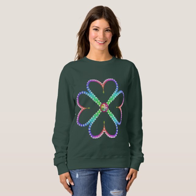 Shiny lucky four-leaf clover t shirt (Hel framsida)