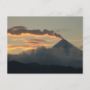 Shishaldin Volcano vid Sunset Vykort
