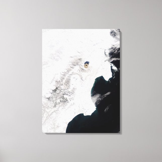 Shiveluch Volcano in Kamchatka Krai, Ryssland Canvastryck (Framsida)