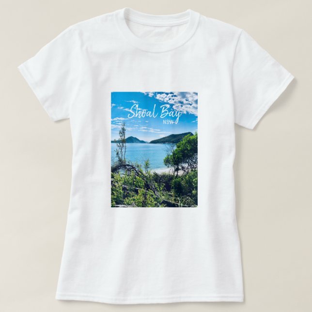 Shoal Bay Port Stephens NSW T Shirt (Design framsida)