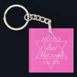 Shock rosa Bat mitzvah Party-stjärnan av David<br><div class="desc">Den här Bat mitzvah nyckelkedjan med glatt rosa har en minimalistisk modern typografi-layout över en David-symbol för en judisk flicka. Cute och feminin-fest för din tonåring.</div>