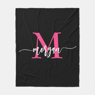 Shock rosa Black Modern Script Girly Monogram Namn Fleecefilt